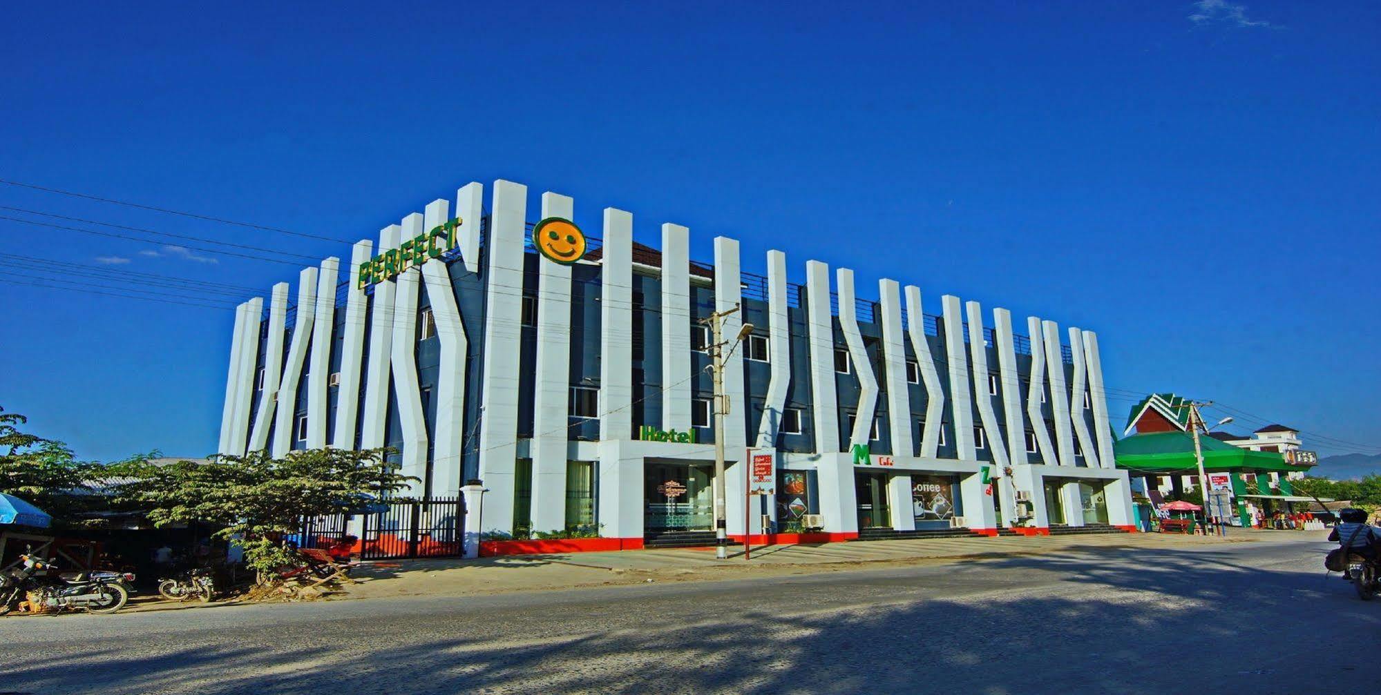Perfect Hotel Mandalay Exterior photo